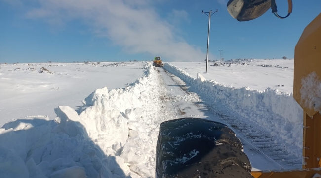 Siverek Belediyesi kar mücadelesini sürdürüyor!