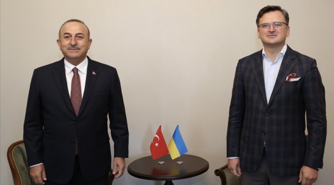 Çavuşoğlu, Ukrayna Dışişleri Bakanı Kuleba ile görüştü!