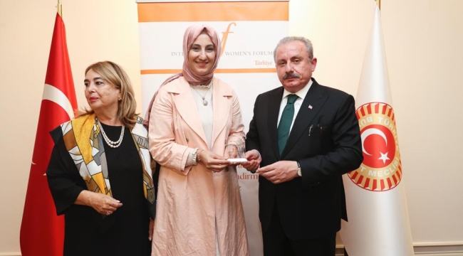 Başkan Çakmak, Kadın Liderler ödülüne layık görüldü!