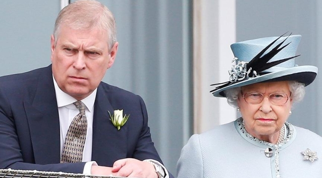 Kraliçe Elizabeth'in oğlunda "saraydan atılma" korkusu başladı!
