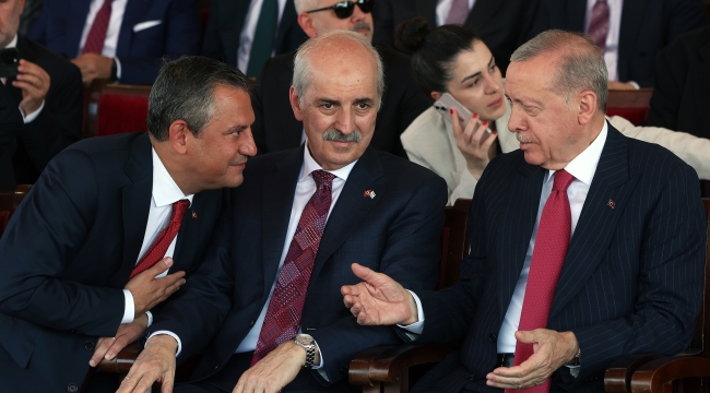 YEMEKTE BULUŞTULAR!